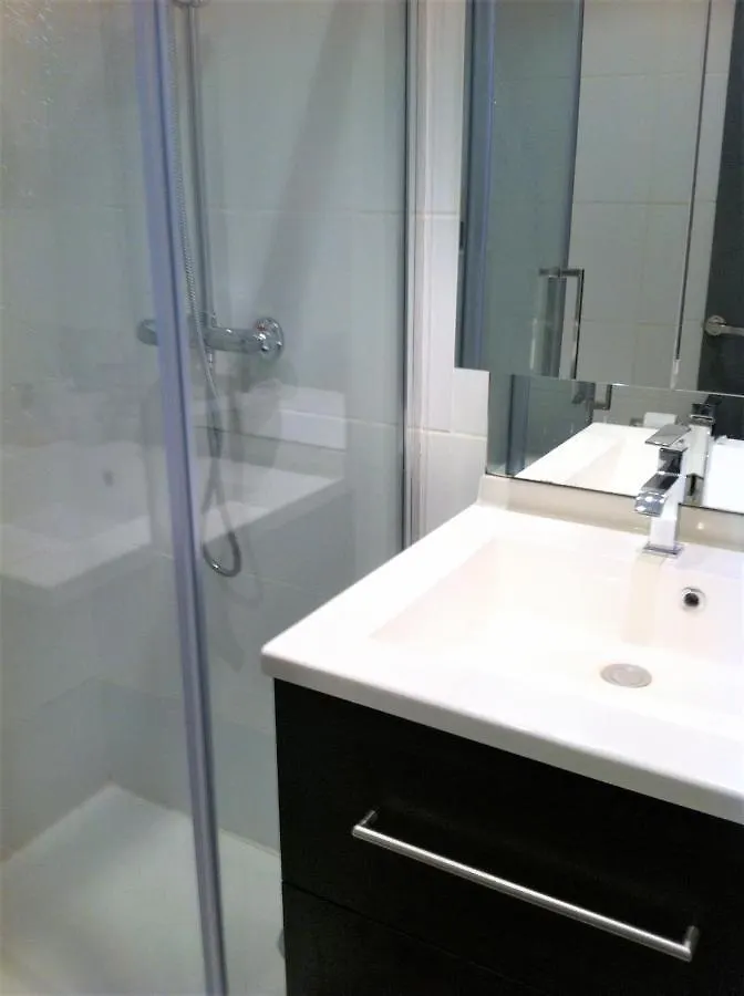 Casa Con 3 Habitaciones Amarre Y Wifi Ref 195 Empuriabrava Holiday home