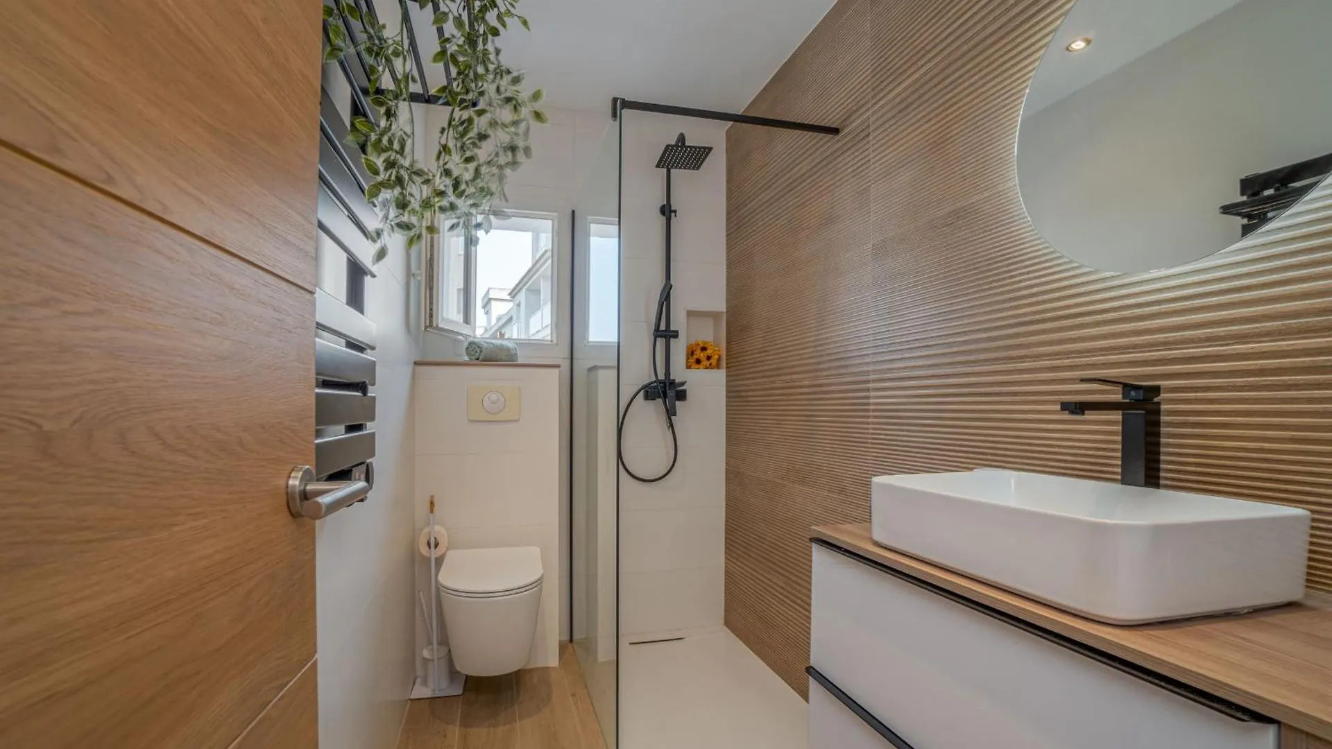 Casa Con 3 Habitaciones Amarre Y Wifi Ref 195 Empuriabrava 0*,  Spain