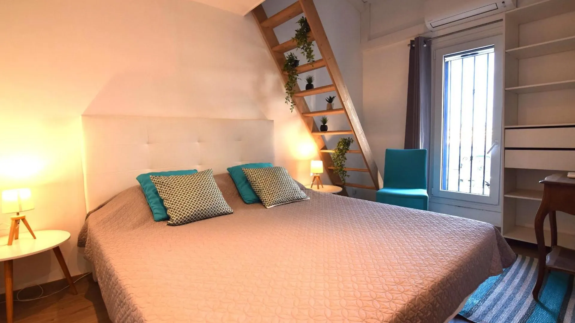 Holiday home Casa Con 3 Habitaciones Amarre Y Wifi Ref 195 Empuriabrava