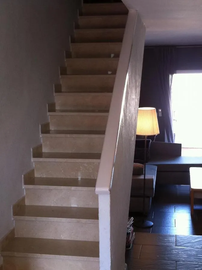 Casa Con 3 Habitaciones Amarre Y Wifi Ref 195 Empuriabrava