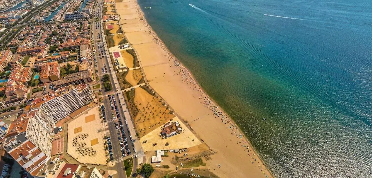 Casa Con 3 Habitaciones Amarre Y Wifi Ref 195 Empuriabrava Prázdninový dům